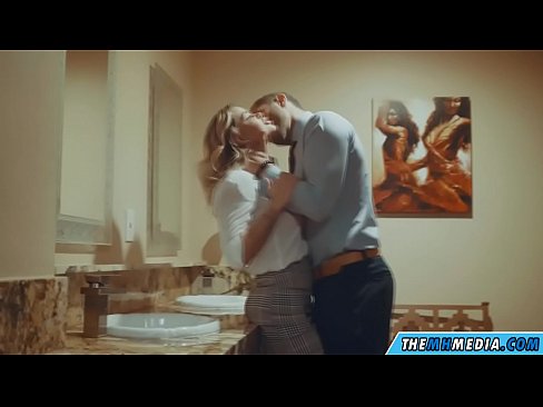 ❤️ Ke hoʻowalewale ʻia ʻoe e kahi blonde busty i kahi lumi hoʻomaha ākea ️❌ Porn video iā mākou haw.classicmebel21.ru